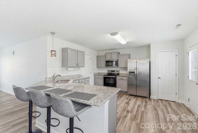 2047 Sonoma Valley Drive, Charlotte, NC 28214