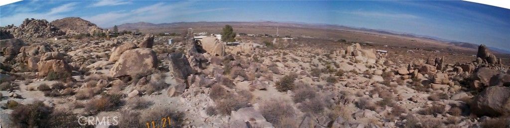 Image 9 of property listing at 9 Stoney Crest Road, Joshua Tree, CA 92252
