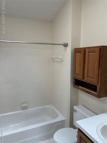 49816 Plymouth Way 104, Plymouth, MI 48170