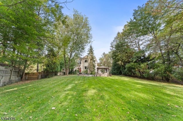 14 Dorset Ln, Millburn Twp., NJ 07078