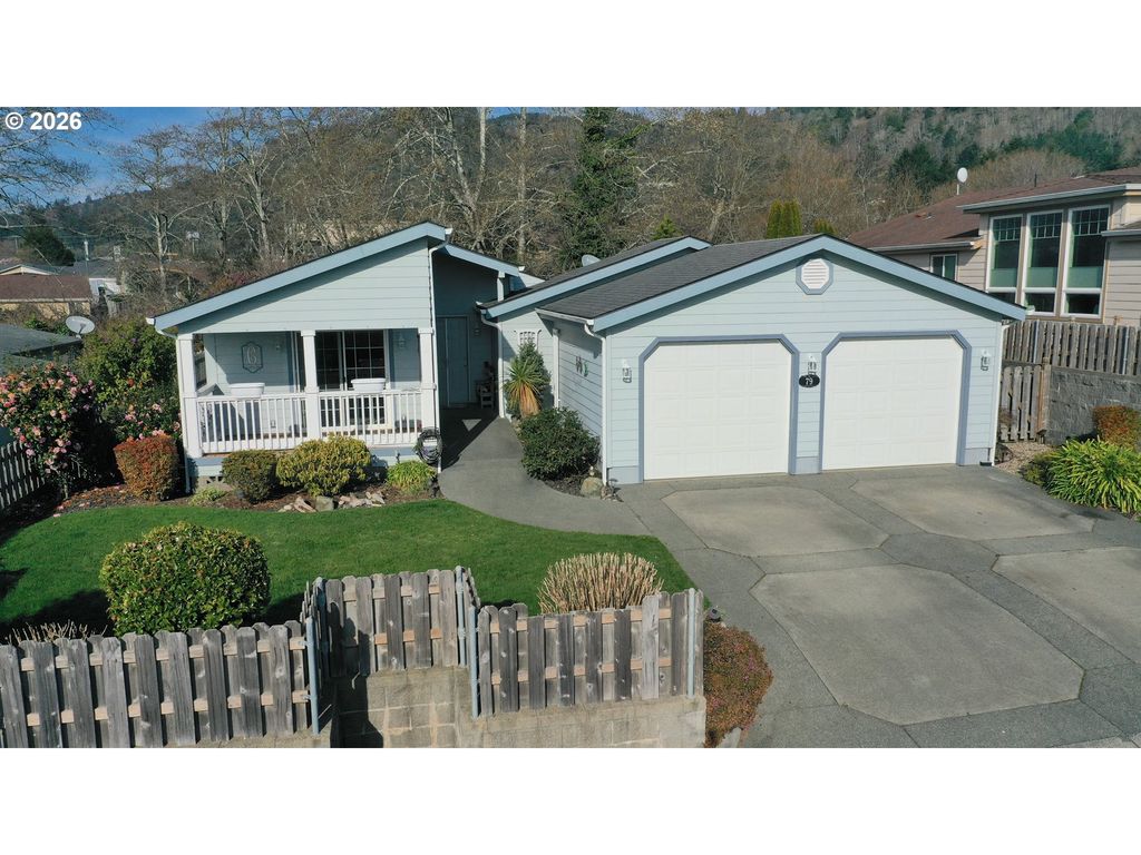 98126 W BENHAM Ln 79, Brookings, OR 97415