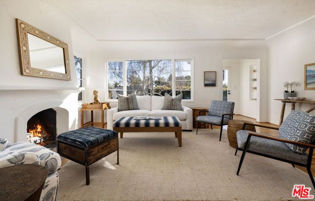 3092 Calle Rosales, Santa Barbara, CA 93105