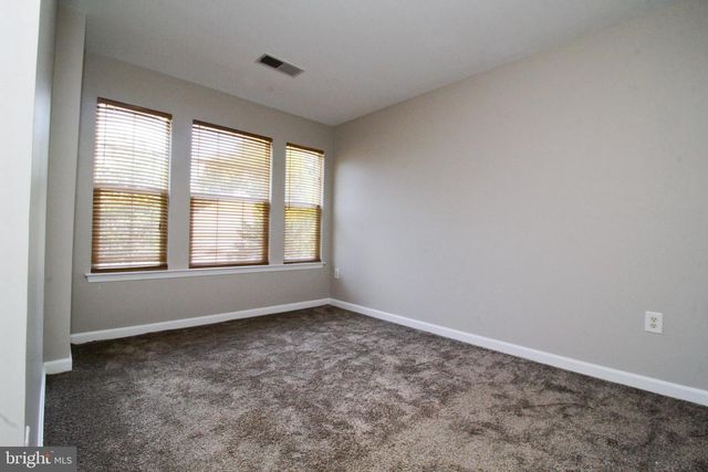 7424 BELGRAVIA LN, Hyattsville, MD 20785