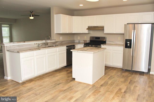 7424 BELGRAVIA LN, Hyattsville, MD 20785