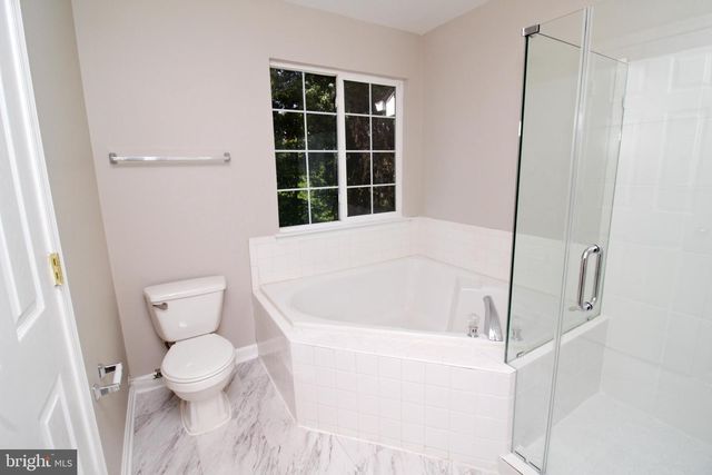 7424 BELGRAVIA LN, Hyattsville, MD 20785