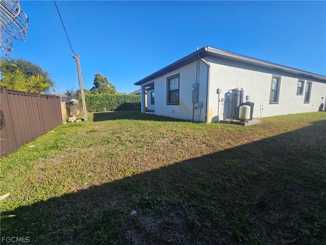 9037 Cypress DR S, Fort Myers, FL 33967