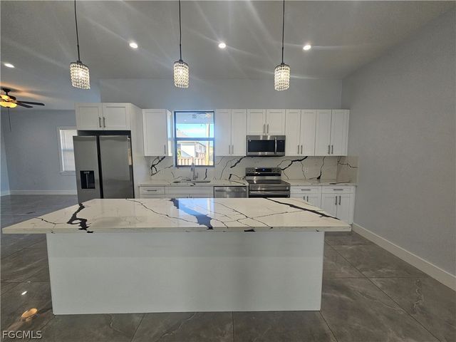 9037 Cypress DR S, Fort Myers, FL 33967