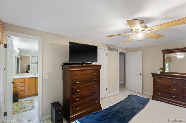 41101 Croydon Court, Northville, MI 48168