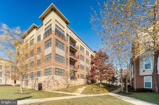9523 BASTILLE ST #207, Fairfax, VA 22031