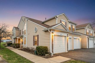 691 W Streamwood Boulevard A, Streamwood, IL 60107