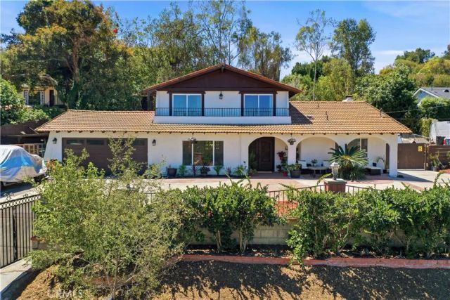 12781 Barrett, Santa Ana, CA 92705