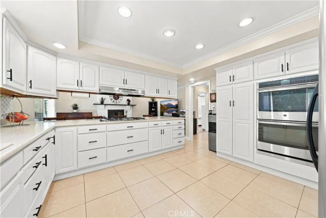 12781 Barrett, Santa Ana, CA 92705