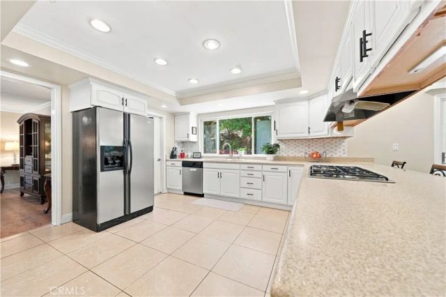 12781 Barrett, Santa Ana, CA 92705