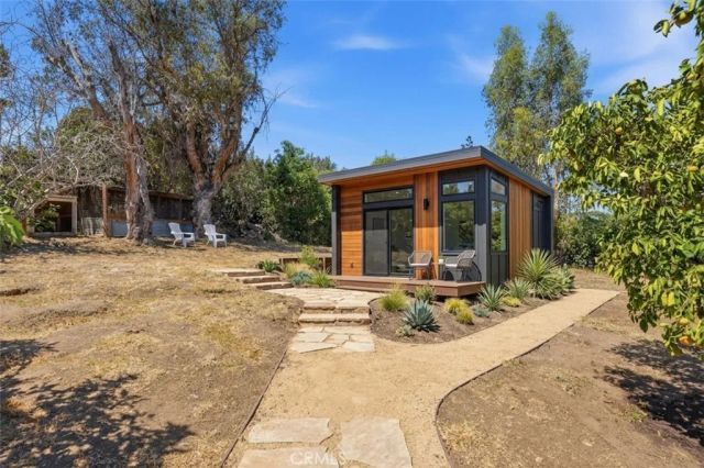 12781 Barrett, Santa Ana, CA 92705