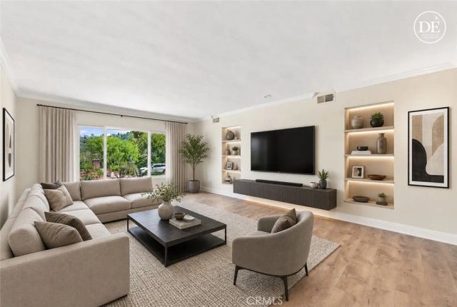 12781 Barrett, Santa Ana, CA 92705