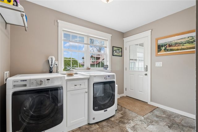 1962 Turner Road, Central City, IA 52214