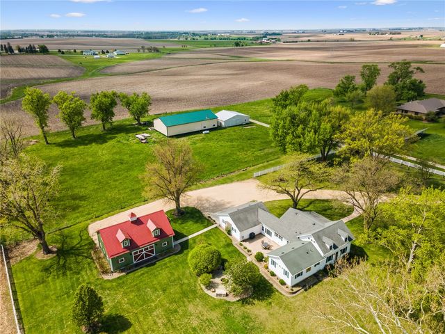 1962 Turner Road, Central City, IA 52214