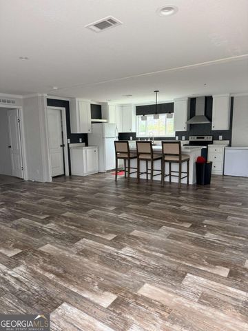 7518 Buck Head Road, Baxley, GA 31513