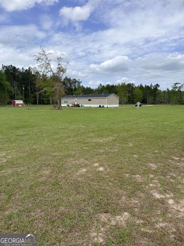 7518 Buck Head Road, Baxley, GA 31513