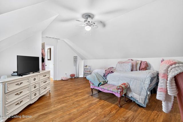 10600 Wildflower Woods Ct, Jeffersontown, KY 40299