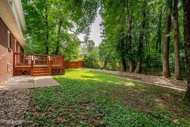 10600 Wildflower Woods Ct, Jeffersontown, KY 40299