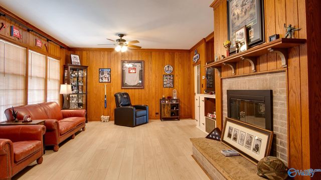 616 East Main Street, Albertville, AL 35950