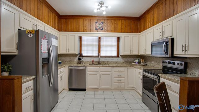 616 East Main Street, Albertville, AL 35950