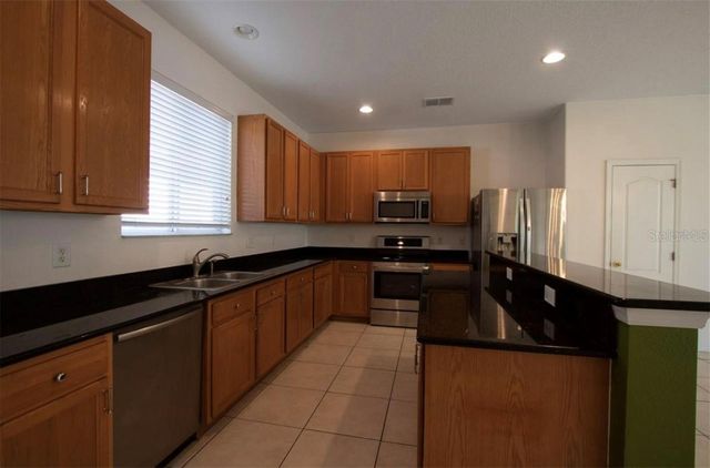1412 BLACKWATER POND DRIVE, Orlando, FL 32828