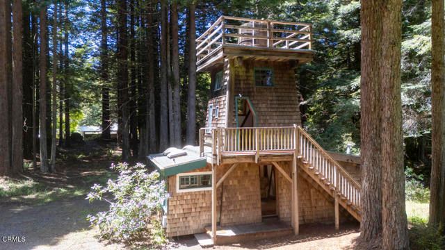 32371 Middle Ridge Road, Albion, CA 95410