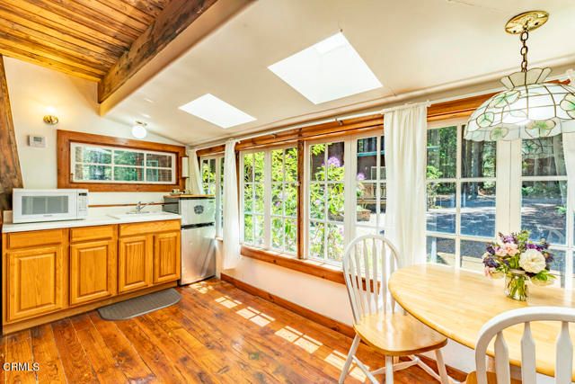 32371 Middle Ridge Road, Albion, CA 95410