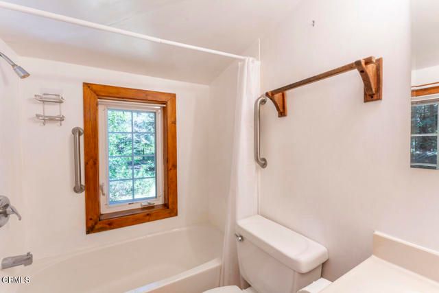 32371 Middle Ridge Road, Albion, CA 95410