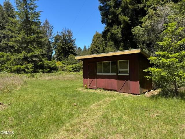 32371 Middle Ridge Road, Albion, CA 95410