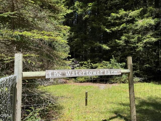 32371 Middle Ridge Road, Albion, CA 95410