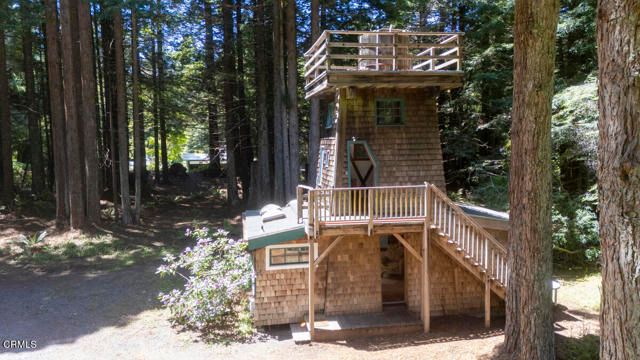 32371 Middle Ridge Road, Albion, CA 95410
