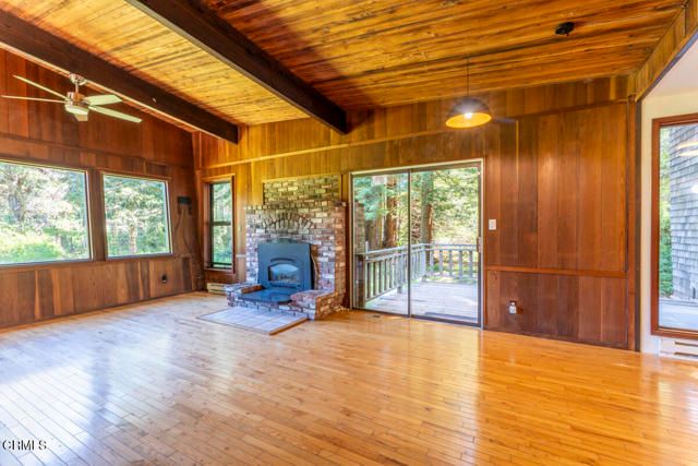 32371 Middle Ridge Road, Albion, CA 95410