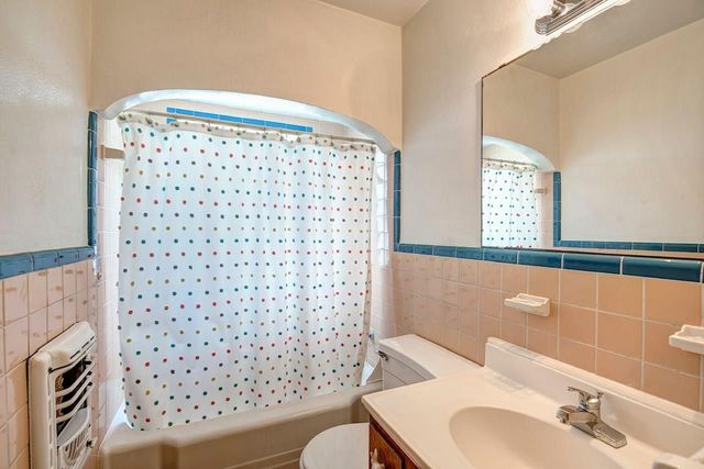 2030 Gostick Street, Houston, TX 77008