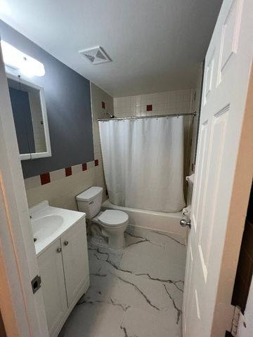 646 Saint Anns Avenue, Bronx, NY 10455