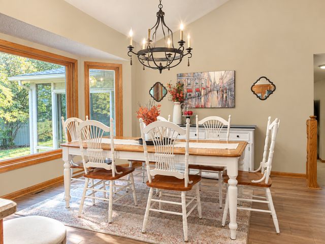 1405 Horseshoe Circle, Eagan, MN 55122