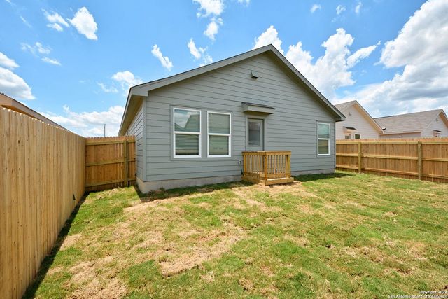 757 TULSA TRL, New Braunfels, TX 78132