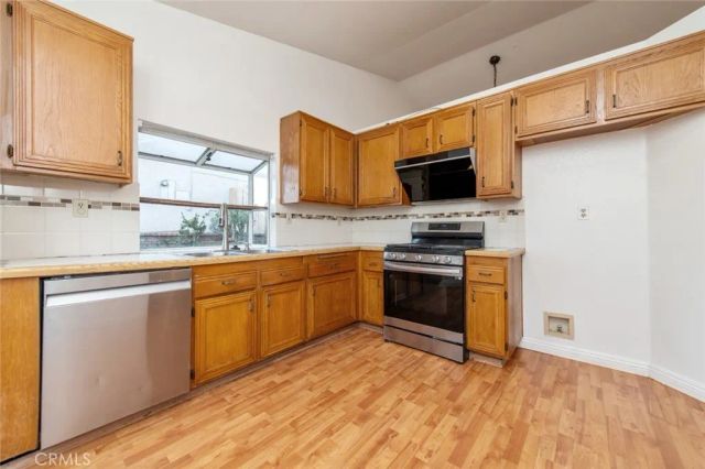 23203 Canyon Estates, Corona, CA 92883