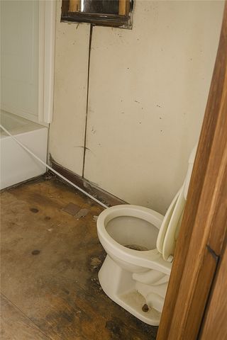 2713 Wilson St, Latrobe, PA 15650