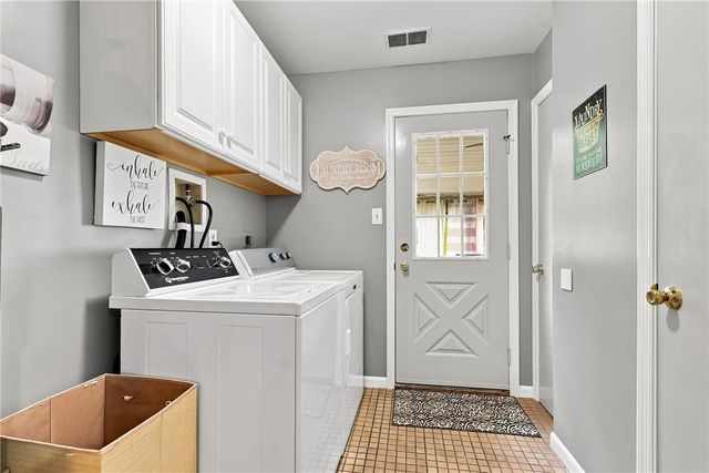 1963 Latta Street, South Whitehall Twp, PA 18104