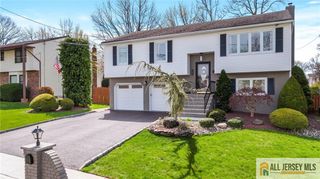 275 Alden Avenue, Edison, NJ 08820