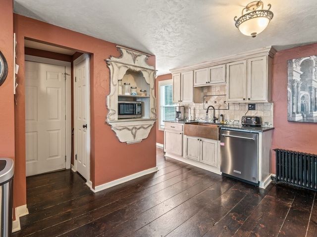 1 Wesleyan St, Shrewsbury, MA 01545