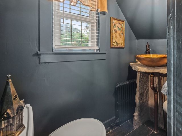 1 Wesleyan St, Shrewsbury, MA 01545