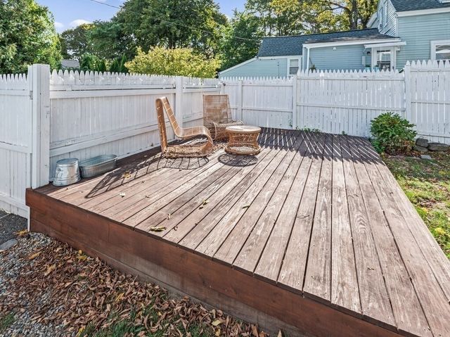 1 Wesleyan St, Shrewsbury, MA 01545