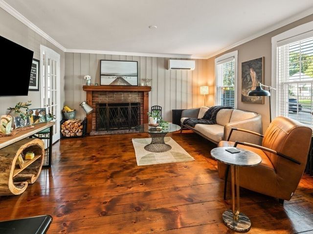 1 Wesleyan St, Shrewsbury, MA 01545