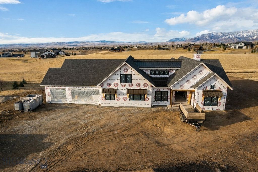 685 Naya Nuki Drive, Bozeman, MT 59715 photo 2