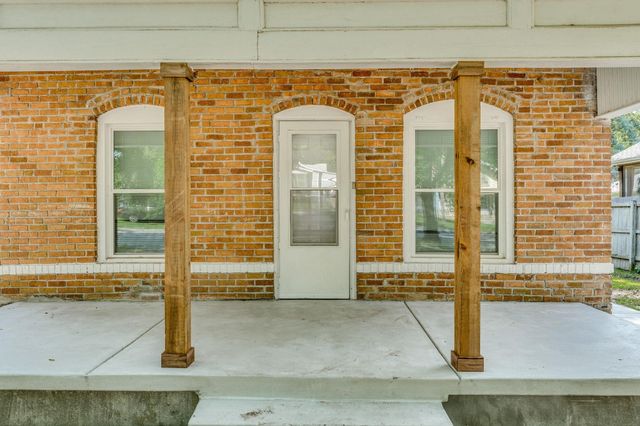 1930 S Main, Wichita, KS 67213