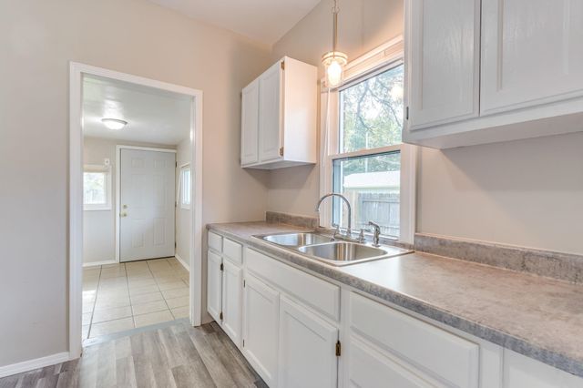 1930 S Main, Wichita, KS 67213